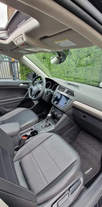 Volkswagen Tiguan Allspace cena 108300 przebieg: 76000, rok produkcji 2020 z Zielonka małe 352